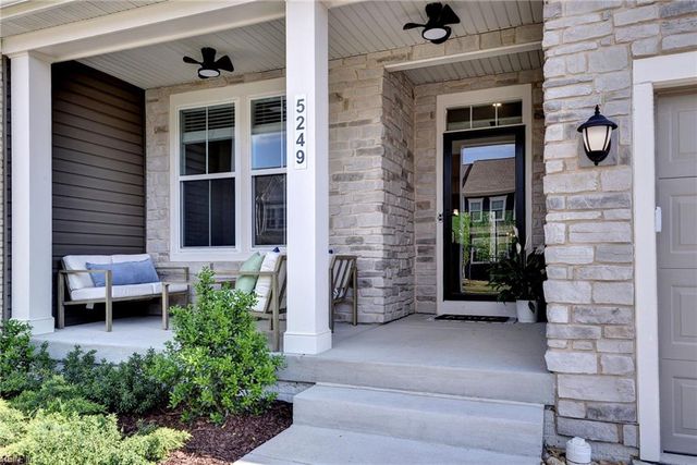 5249 Twilight CT, Toano, VA 23168