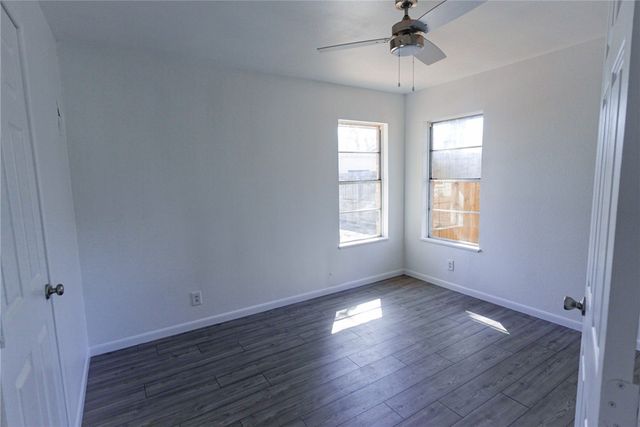 1108 N Woodlawn Dr, Alice, TX 78332