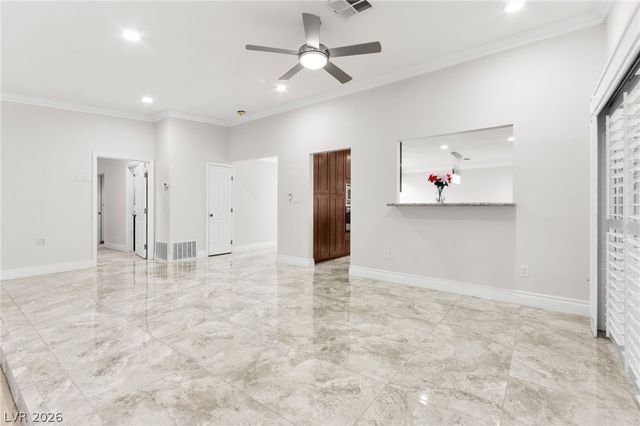 2400 Plaza Del Grande, Las Vegas, NV 89102