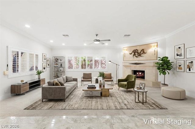 2400 Plaza Del Grande, Las Vegas, NV 89102