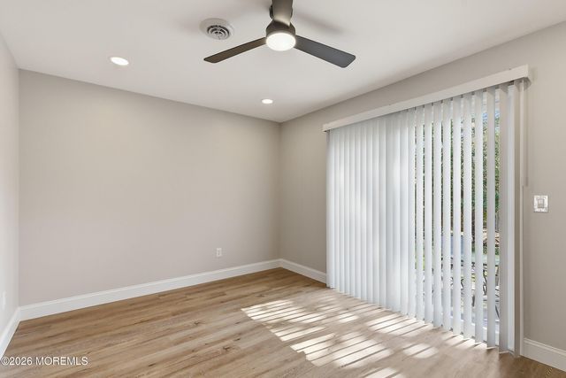 5 Bennington Drive, Toms River, NJ 08757