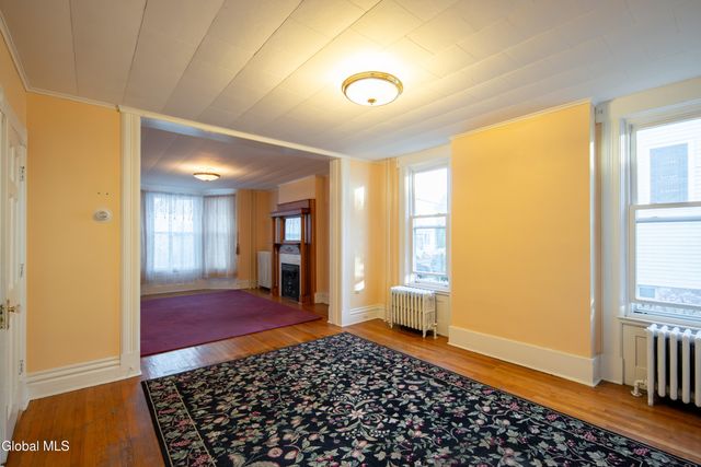 1871 9th Avenue 1st Floor, Watervliet, NY 12189