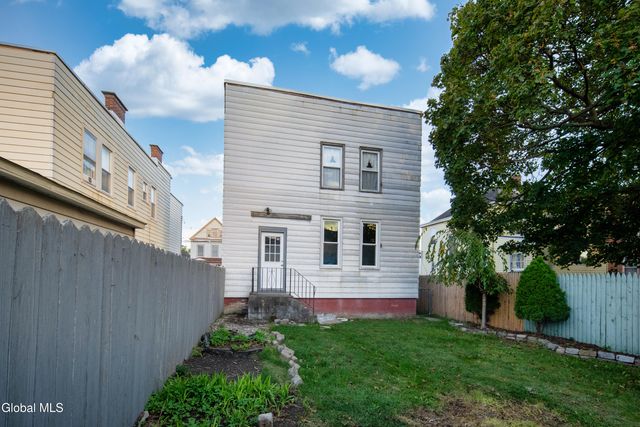 1871 9th Avenue 1st Floor, Watervliet, NY 12189