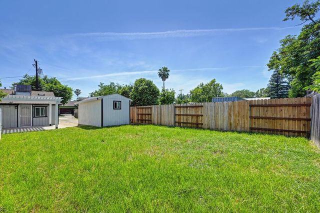 1825-1827 Roy Ave, Sacramento, CA 95815