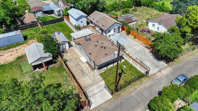 1825-1827 Roy Ave, Sacramento, CA 95815