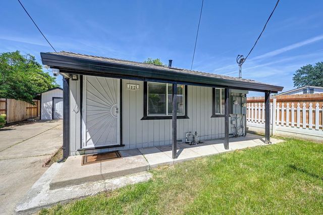 1825-1827 Roy Ave, Sacramento, CA 95815