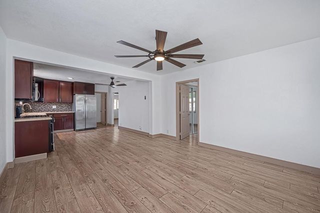 1825-1827 Roy Ave, Sacramento, CA 95815