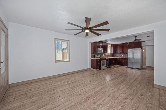 1825-1827 Roy Ave, Sacramento, CA 95815