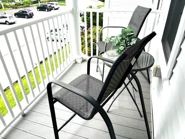 7 Sterling Hill Ln Apt 722, Exeter, NH 03833