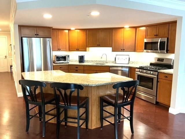 7 Sterling Hill Ln Apt 722, Exeter, NH 03833