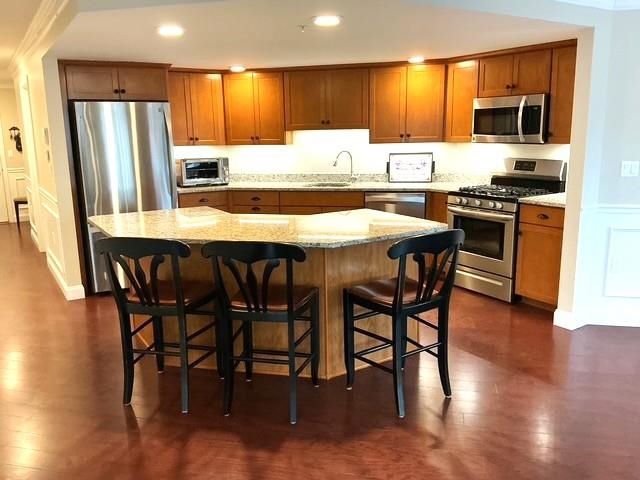 7 Sterling Hill Ln Apt 722, Exeter, NH 03833