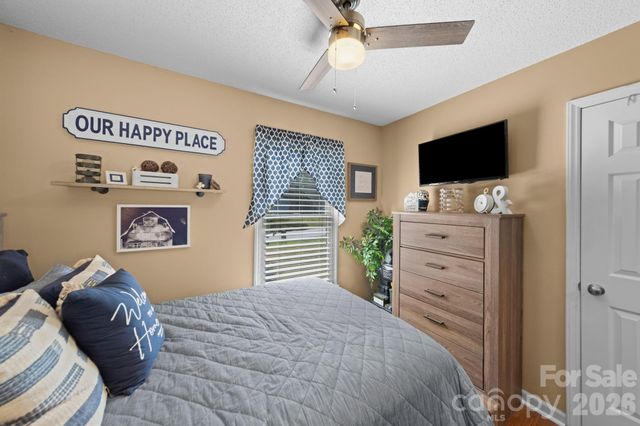 609 N 10th Street, Bessemer City, NC 28016