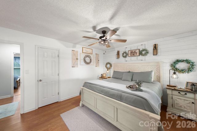 609 N 10th Street, Bessemer City, NC 28016