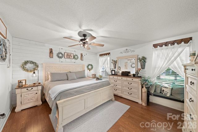 609 N 10th Street, Bessemer City, NC 28016