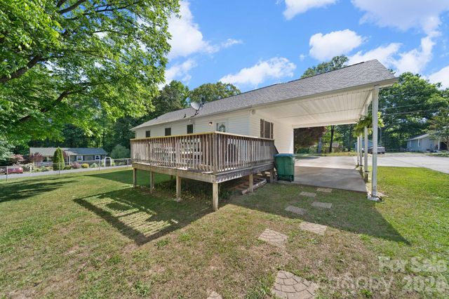 609 N 10th Street, Bessemer City, NC 28016