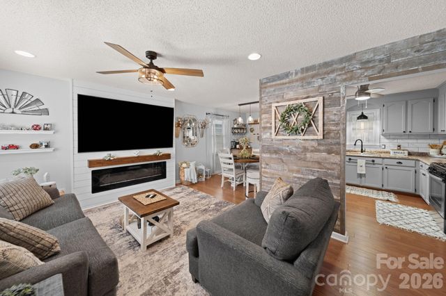 609 N 10th Street, Bessemer City, NC 28016