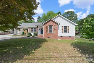 609 N 10th Street, Bessemer City, NC 28016