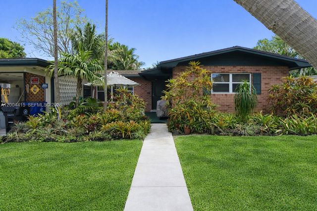 2048 SW 27th Ave, Fort Lauderdale, FL 33312