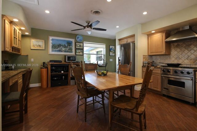 2048 SW 27th Ave, Fort Lauderdale, FL 33312