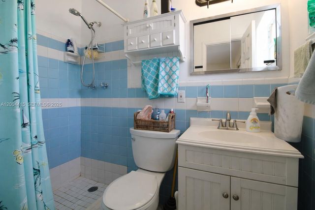 2048 SW 27th Ave, Fort Lauderdale, FL 33312