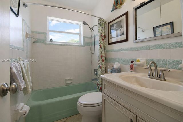 2048 SW 27th Ave, Fort Lauderdale, FL 33312