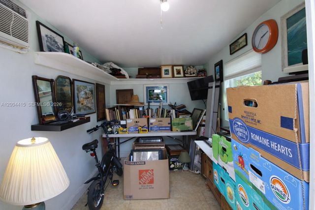 2048 SW 27th Ave, Fort Lauderdale, FL 33312