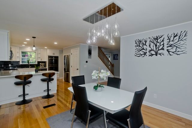 14 Scott Hollow Dr, Holyoke, MA 01040