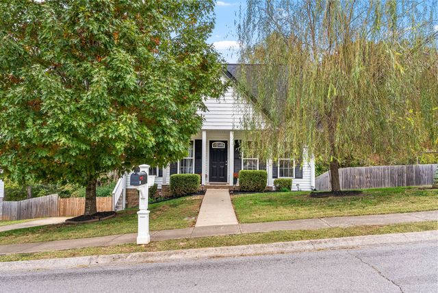 417 Zurich Ct, Clarksville, TN 37040