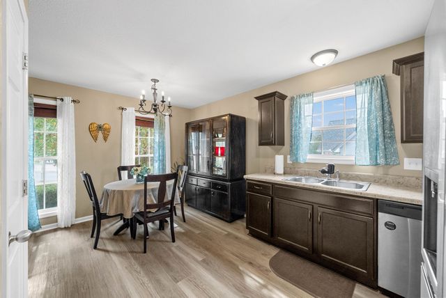 417 Zurich Ct, Clarksville, TN 37040