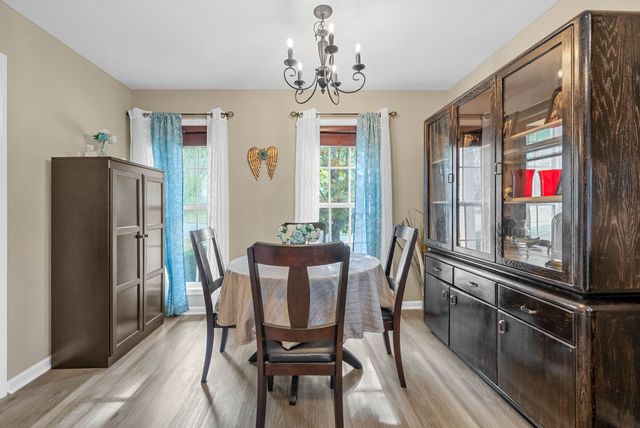 417 Zurich Ct, Clarksville, TN 37040