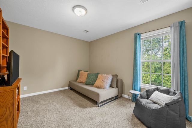 417 Zurich Ct, Clarksville, TN 37040