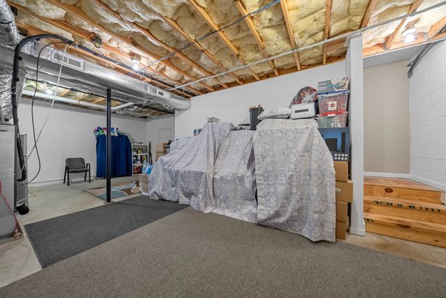 417 Zurich Ct, Clarksville, TN 37040