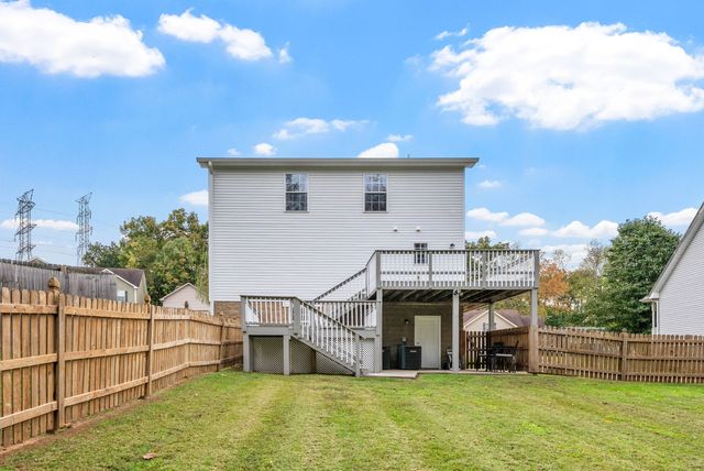 417 Zurich Ct, Clarksville, TN 37040