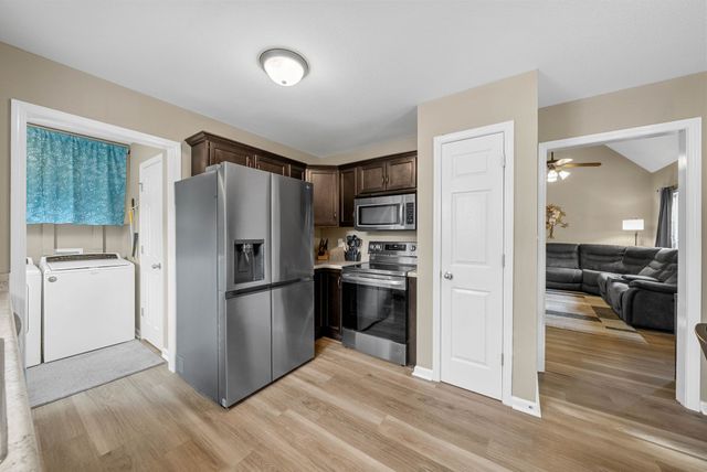 417 Zurich Ct, Clarksville, TN 37040