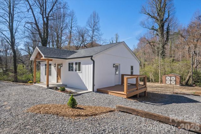 5588 Sugar Hill Road, Marion, NC 28752