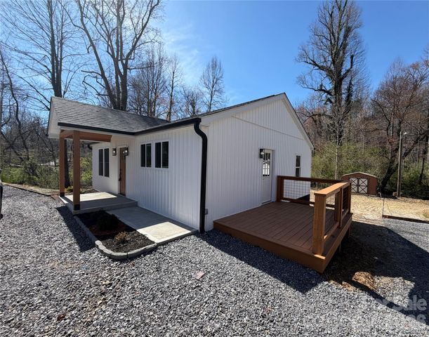 5588 Sugar Hill Road, Marion, NC 28752