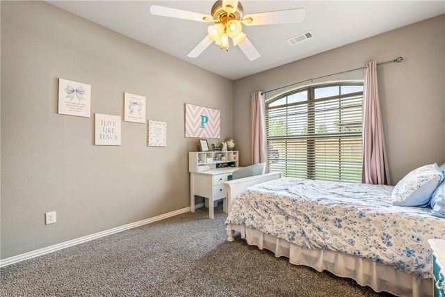 4002 SW Flatrock Cove, Bentonville, AR 72713