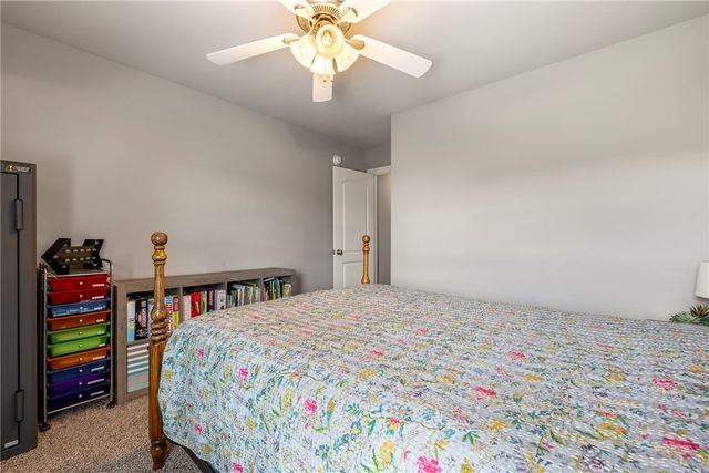 4002 SW Flatrock Cove, Bentonville, AR 72713
