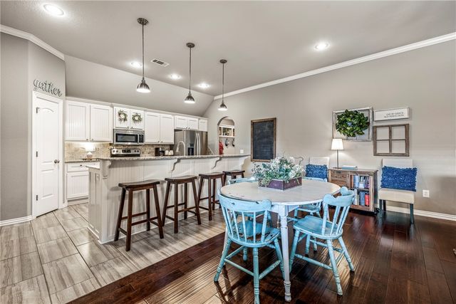 4002 SW Flatrock Cove, Bentonville, AR 72713