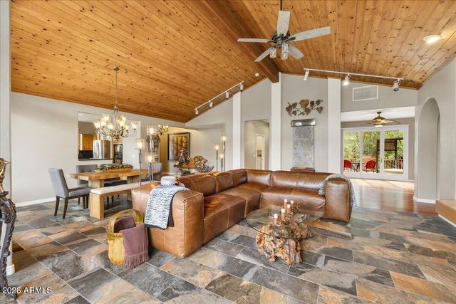 334 Les Springs Drive, Sedona, AZ 86336