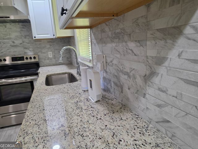 586 Ridge Avenue SW, Mableton, GA 30126