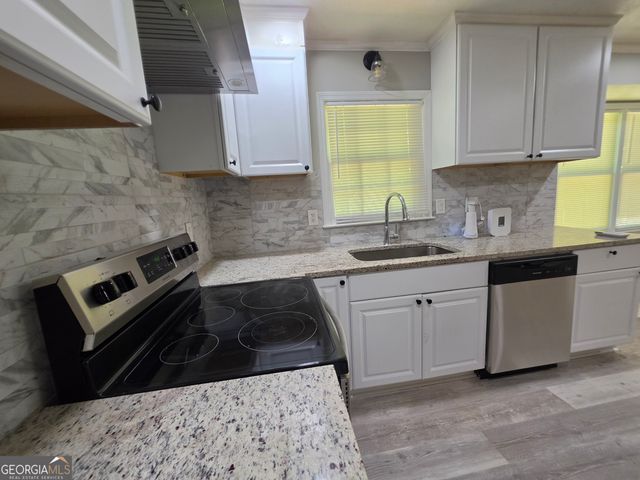 586 Ridge Avenue SW, Mableton, GA 30126