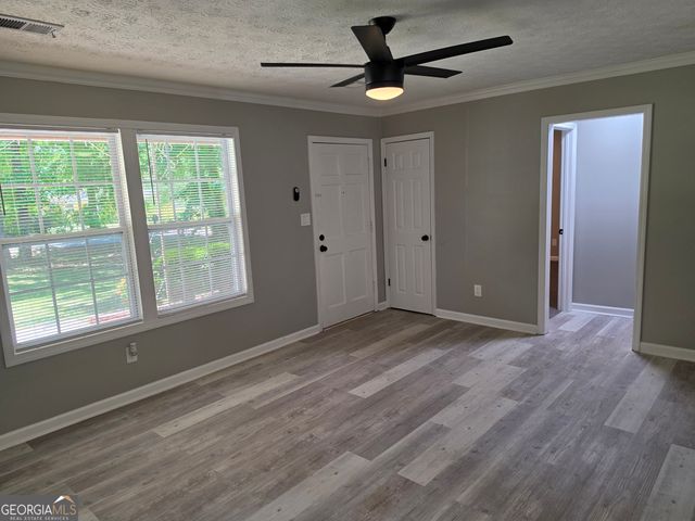 586 Ridge Avenue SW, Mableton, GA 30126