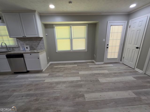 586 Ridge Avenue SW, Mableton, GA 30126
