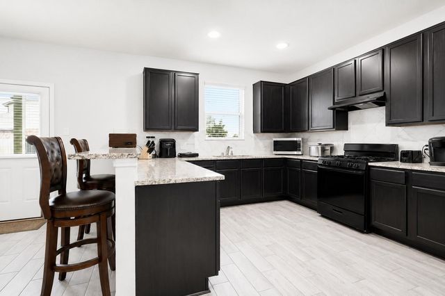 128 Shining Point Drive, Waller, TX 77484