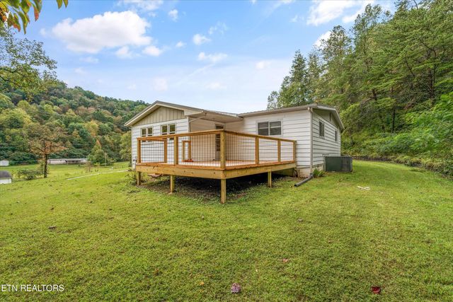 1925 Lake City Hwy, Clinton, TN 37716