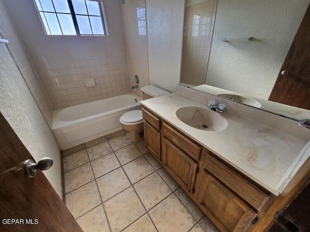 1361 TRUDY ELAINE Drive, El Paso, TX 79936