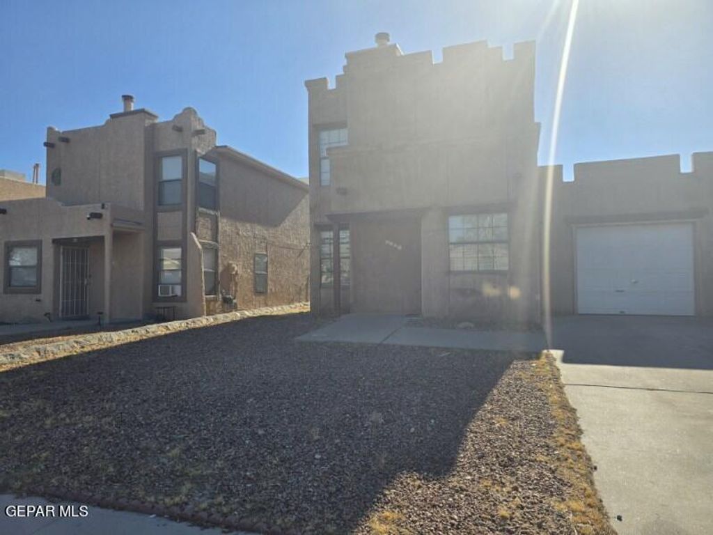 1361 TRUDY ELAINE Drive, El Paso, TX 79936