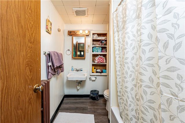 522 Cavitt Ave, Trafford, PA 15085