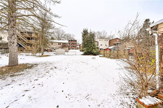 522 Cavitt Ave, Trafford, PA 15085